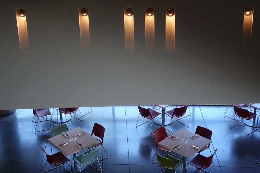 Modern Minimalist Dining Room with Square Glass Chandelier