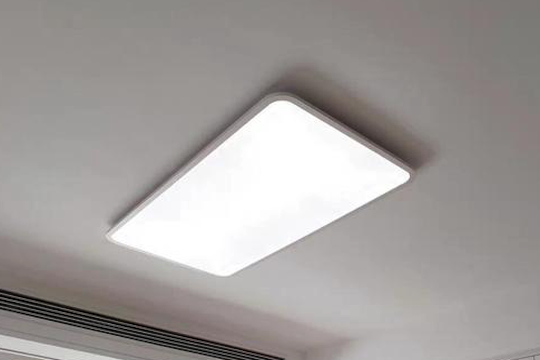 Durable Polycarbonate Ceiling Light: Impact-Resistant and Stylish