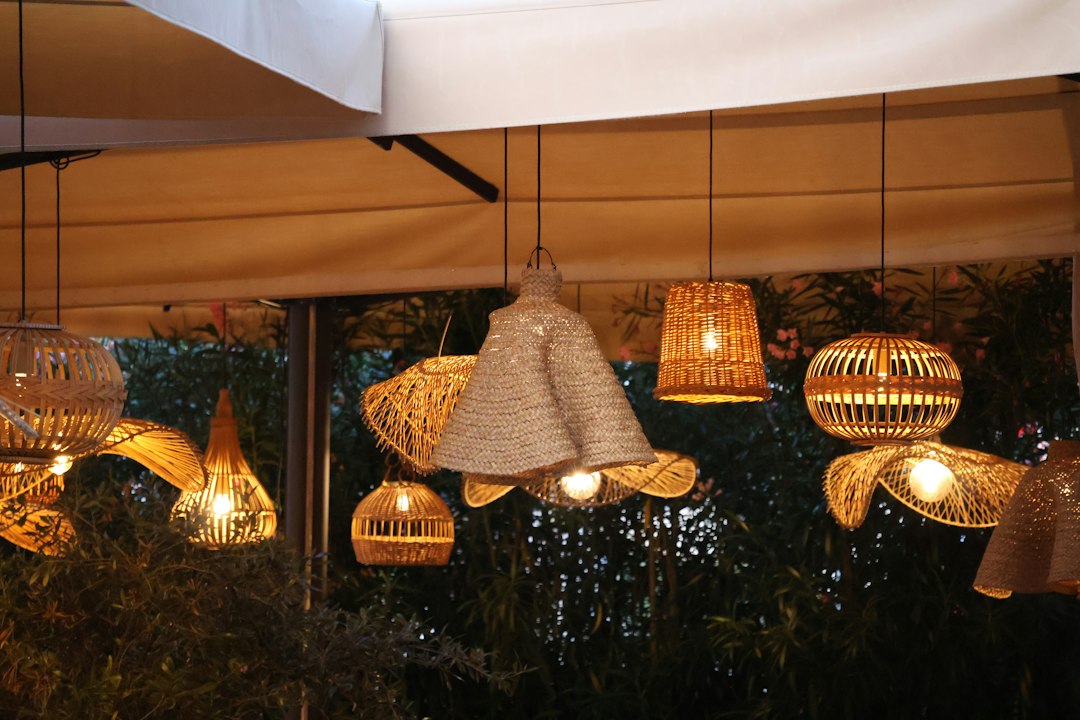Adjustable Height Desk Lamp with Elegant Natural Rattan Finish